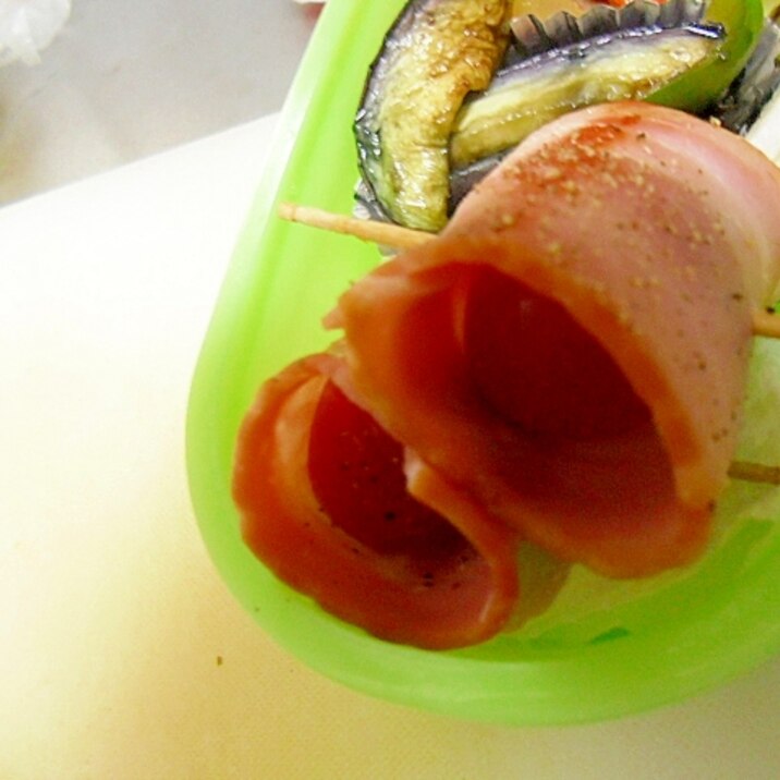 ミニトマトのベーコン巻き お弁当おかず レシピ 作り方 By ミスチバス 楽天レシピ ミニトマトのベーコン巻き お弁当おかず レシピ 作り方 By ミスチバス 楽天レシピ